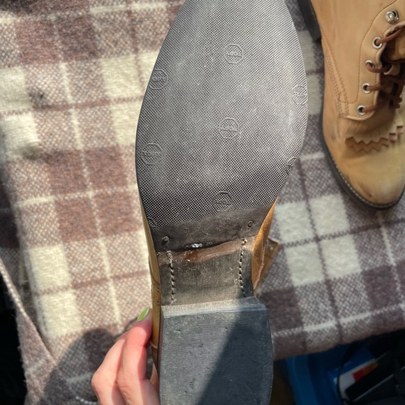 Tan leather ropers - Picture 3 of 6